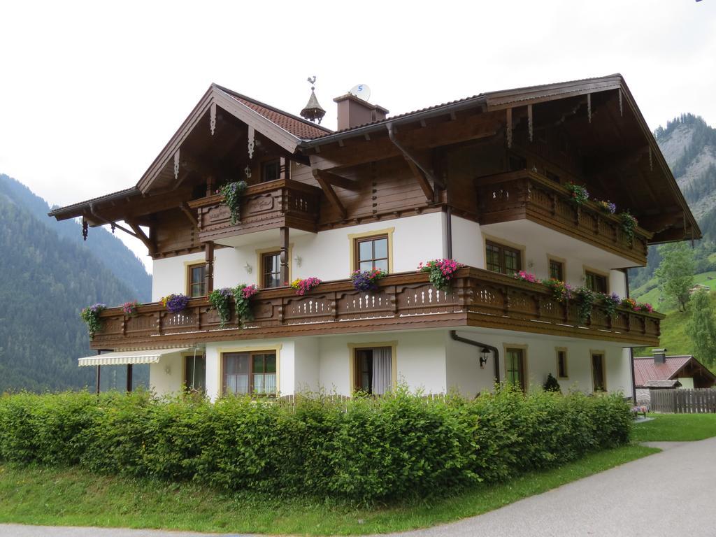 Landhaus Dorfer Grossarl Bilik gambar